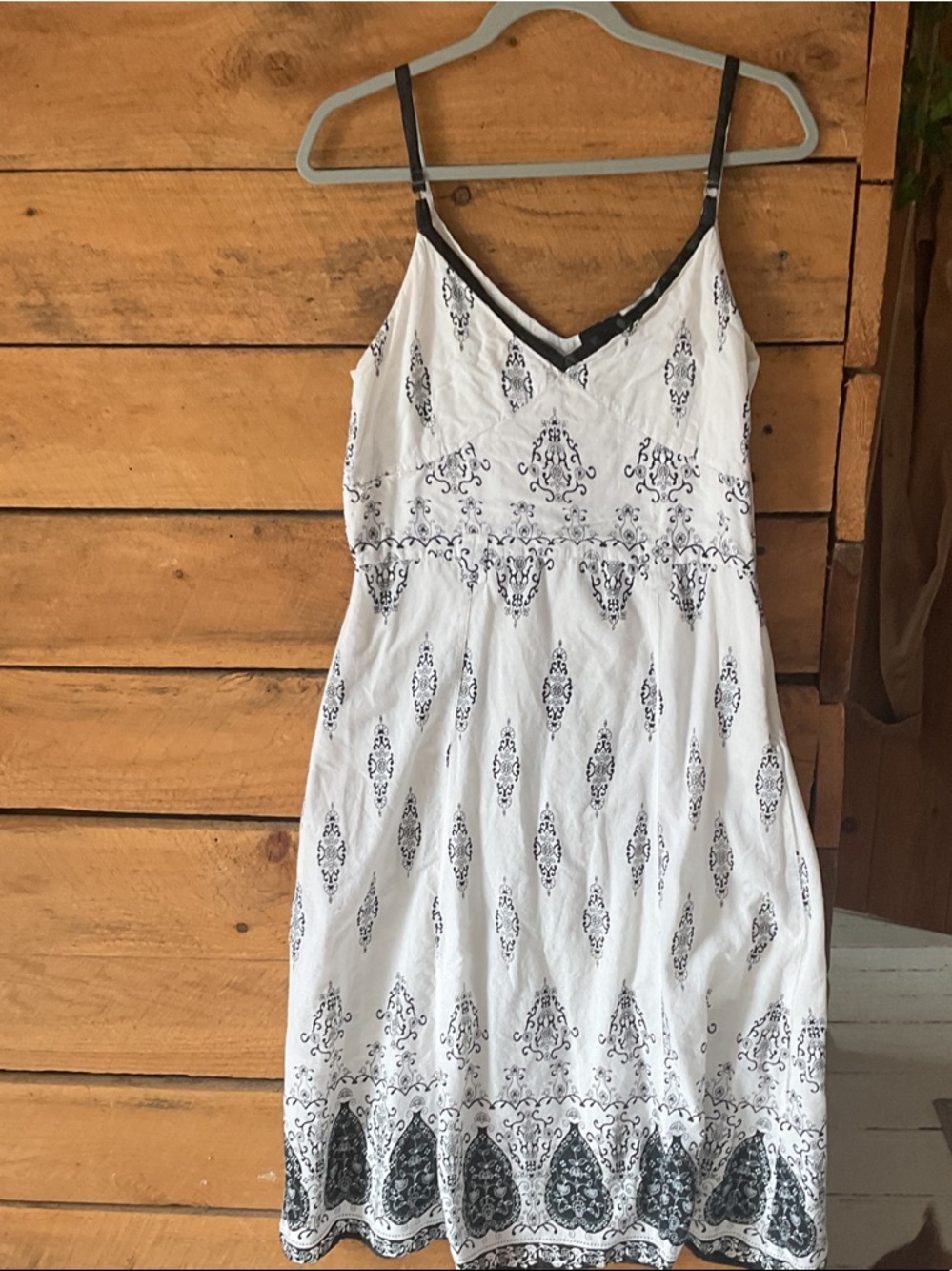 Rue21 White Midi Dress with Black Print
